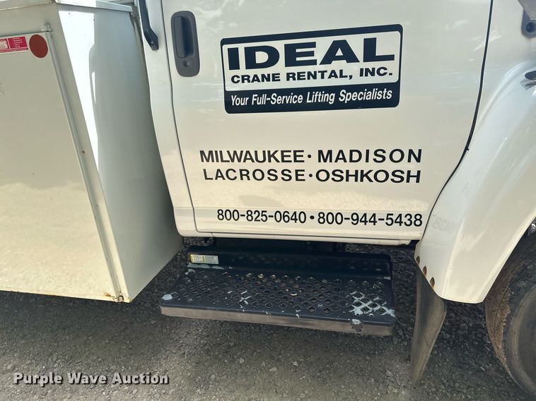 image for item EB2775 2006 Chevrolet C4500 utility / service truck