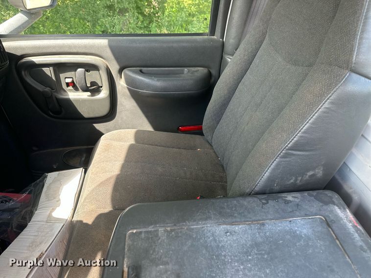 image for item EB2775 2006 Chevrolet C4500 utility / service truck