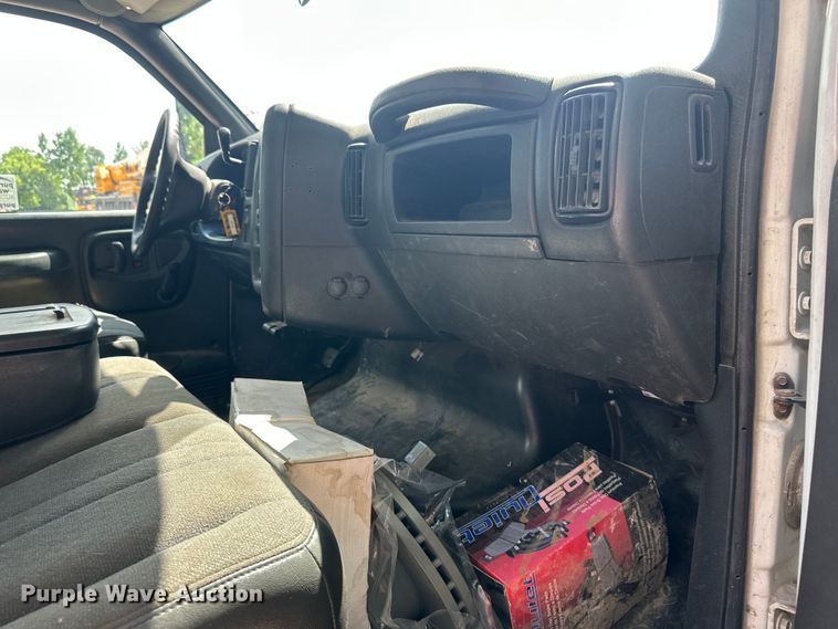 image for item EB2775 2006 Chevrolet C4500 utility / service truck