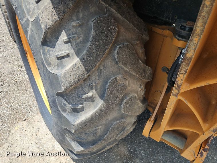 image for item EB8168 2013 Case 580 Super N backhoe