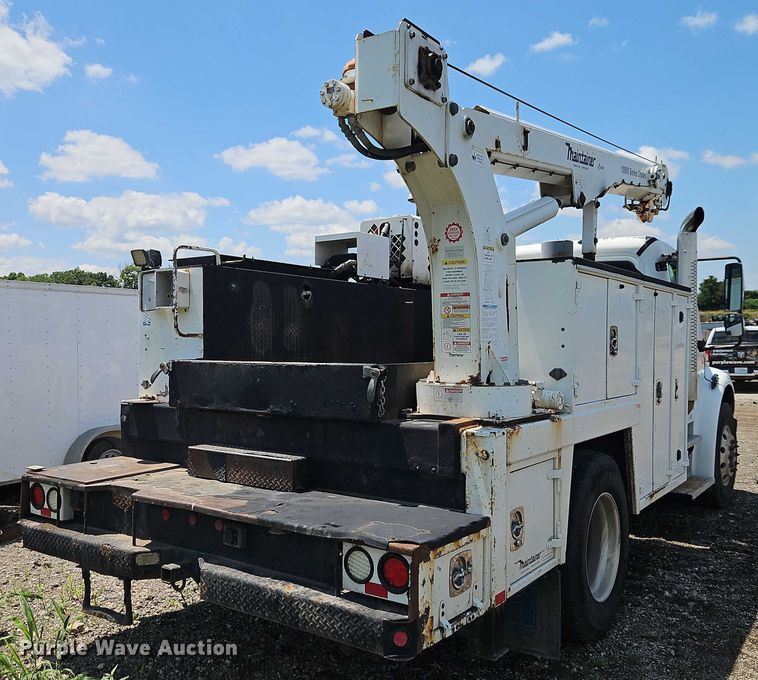 image for item EB8169 2007 Freightliner Business Class M2 utility / service truck