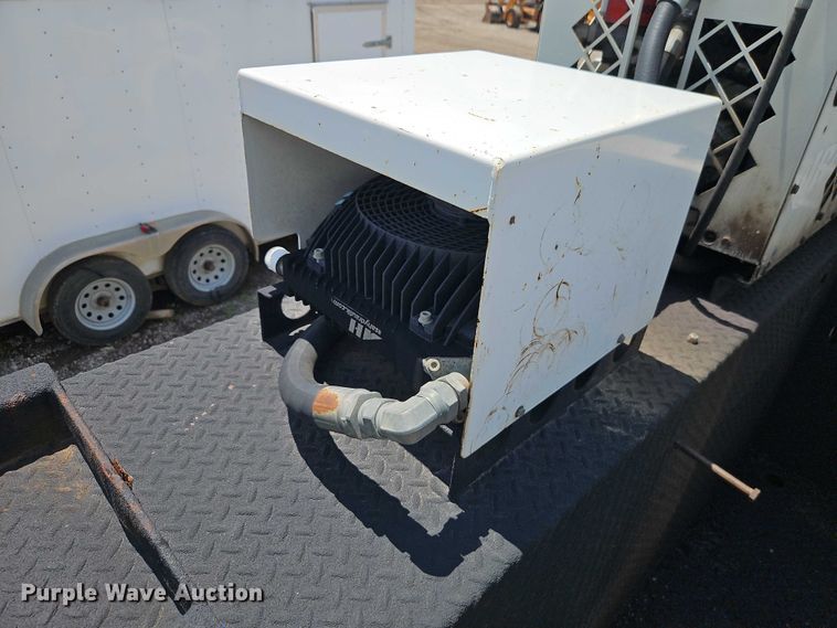 image for item EB8169 2007 Freightliner Business Class M2 utility / service truck