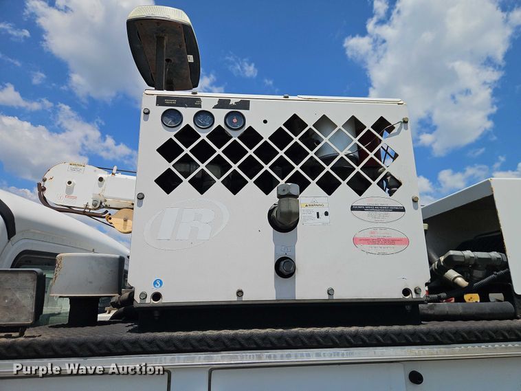 image for item EB8169 2007 Freightliner Business Class M2 utility / service truck