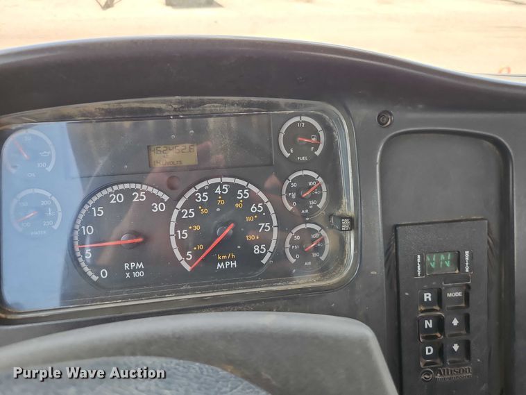 image for item EB8169 2007 Freightliner Business Class M2 utility / service truck