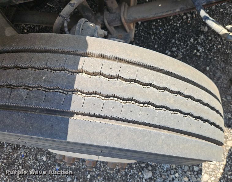 image for item EB8169 2007 Freightliner Business Class M2 utility / service truck