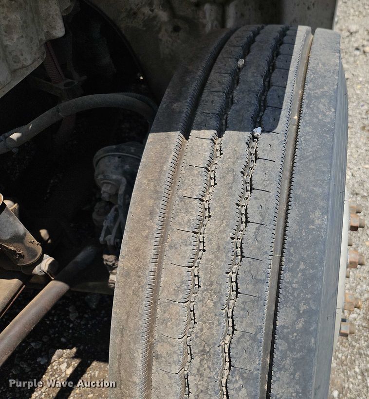 image for item EB8169 2007 Freightliner Business Class M2 utility / service truck