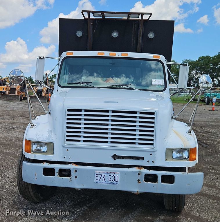 image for item EB8170 1999 International 4700 flatbed truck with crash attenuator