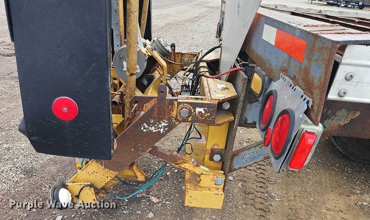 image for item EB8170 1999 International 4700 flatbed truck with crash attenuator