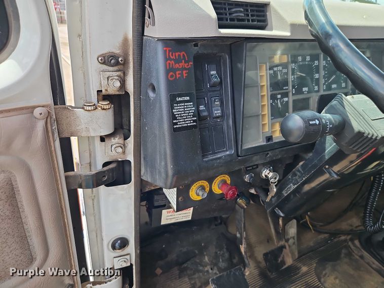 image for item EB8170 1999 International 4700 flatbed truck with crash attenuator