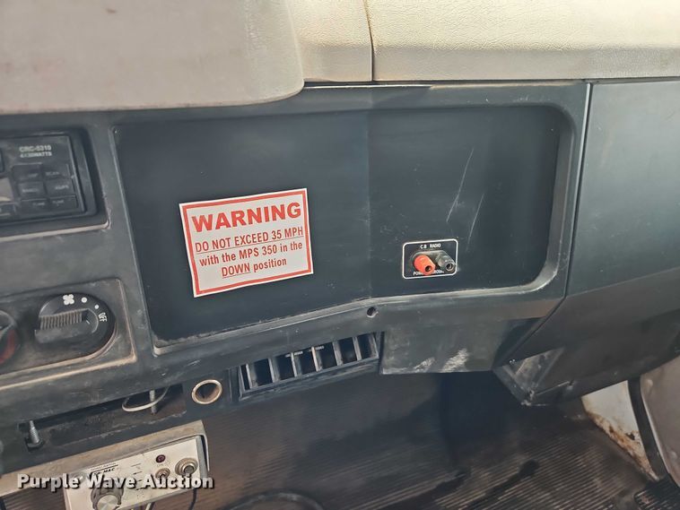 image for item EB8170 1999 International 4700 flatbed truck with crash attenuator