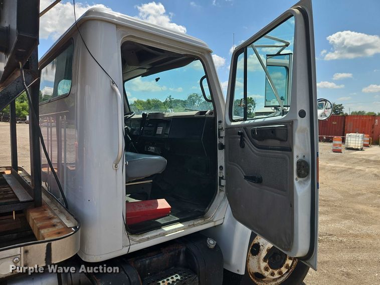 image for item EB8170 1999 International 4700 flatbed truck with crash attenuator