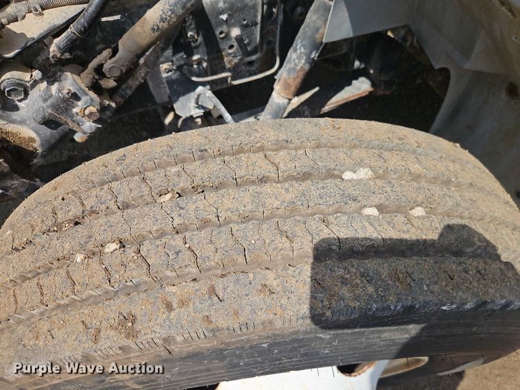 image for item EB8170 1999 International 4700 flatbed truck with crash attenuator