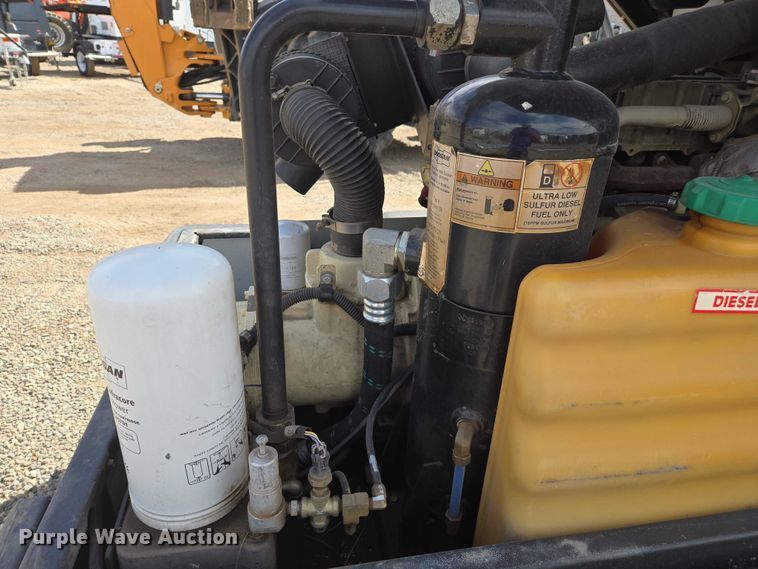 image for item EC1045 2017 Doosan C185 air compressor