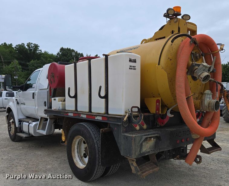 image for item EC4312 2016 Ford F650 vacuum truck