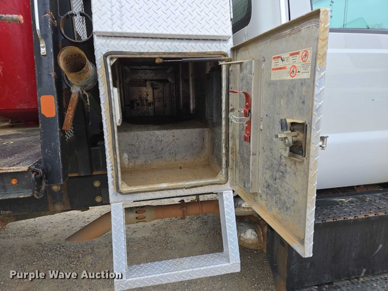 image for item EC4312 2016 Ford F650 vacuum truck