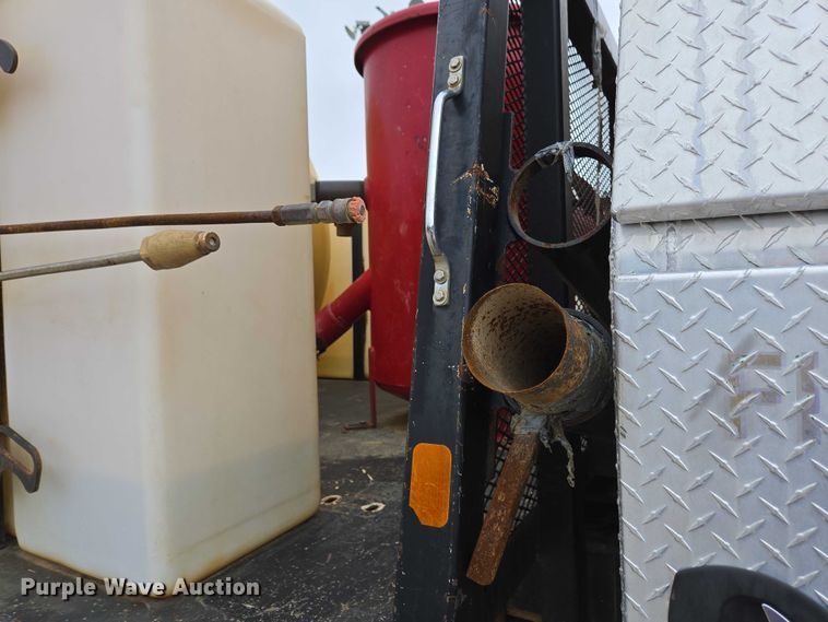 image for item EC4312 2016 Ford F650 vacuum truck