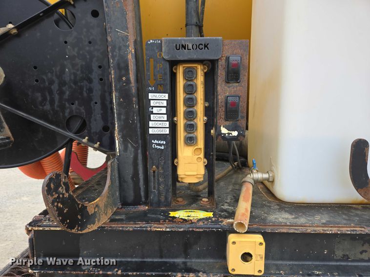 image for item EC4312 2016 Ford F650 vacuum truck