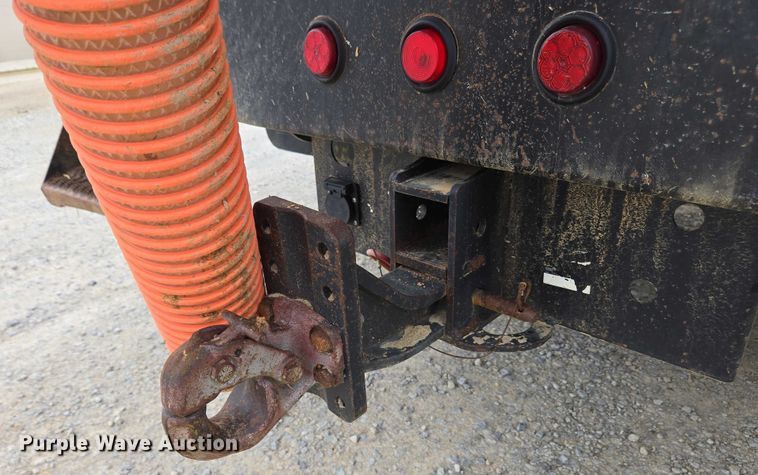 image for item EC4312 2016 Ford F650 vacuum truck