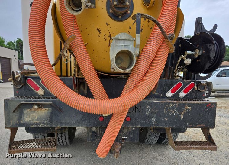 image for item EC4312 2016 Ford F650 vacuum truck