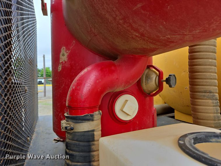 image for item EC4312 2016 Ford F650 vacuum truck