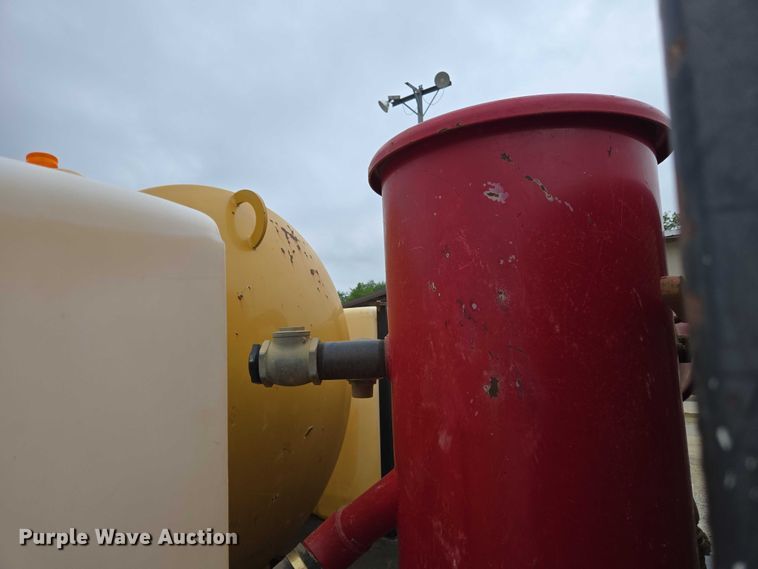 image for item EC4312 2016 Ford F650 vacuum truck