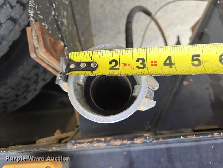 image for item EC4312 2016 Ford F650 vacuum truck