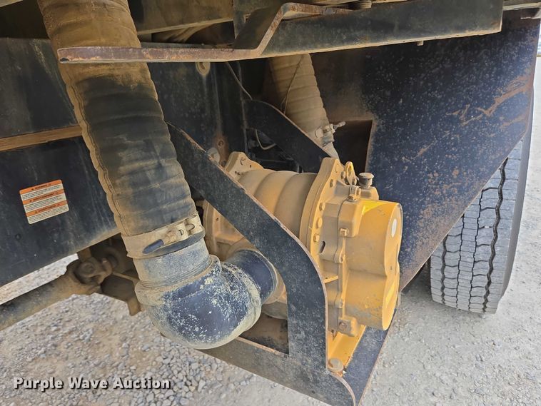 image for item EC4312 2016 Ford F650 vacuum truck