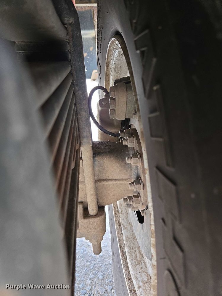 image for item EC4312 2016 Ford F650 vacuum truck