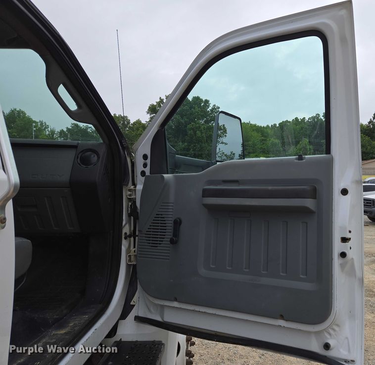 image for item EC4312 2016 Ford F650 vacuum truck