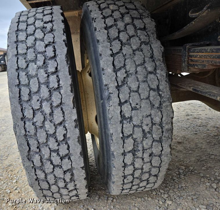 image for item EC4312 2016 Ford F650 vacuum truck