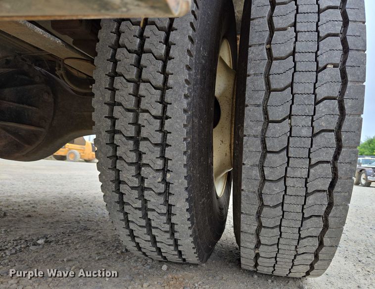 image for item EC4312 2016 Ford F650 vacuum truck