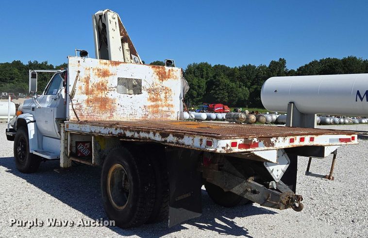 image for item ED2134 1987 Chevrolet C7 crane truck