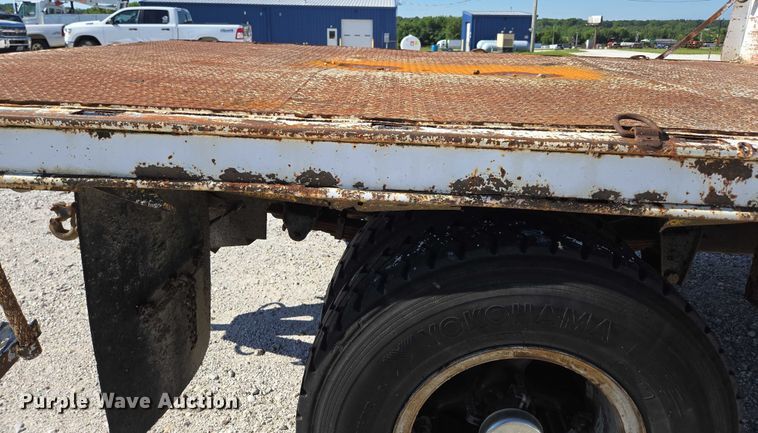 image for item ED2134 1987 Chevrolet C7 crane truck