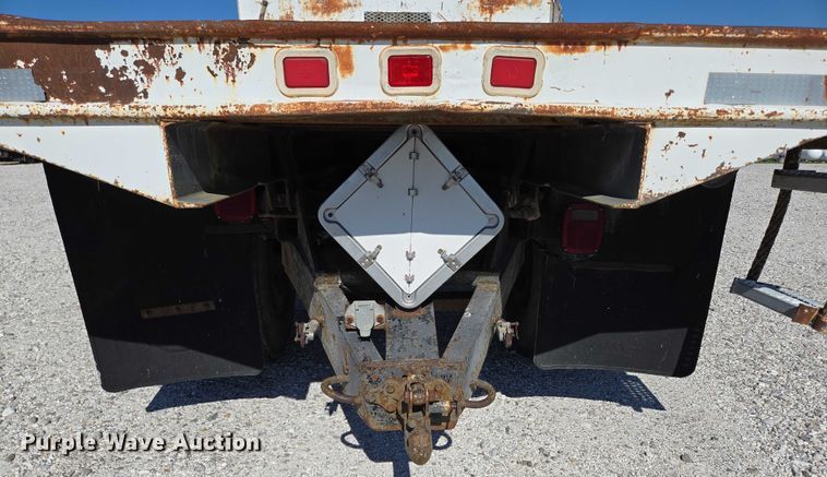 image for item ED2134 1987 Chevrolet C7 crane truck