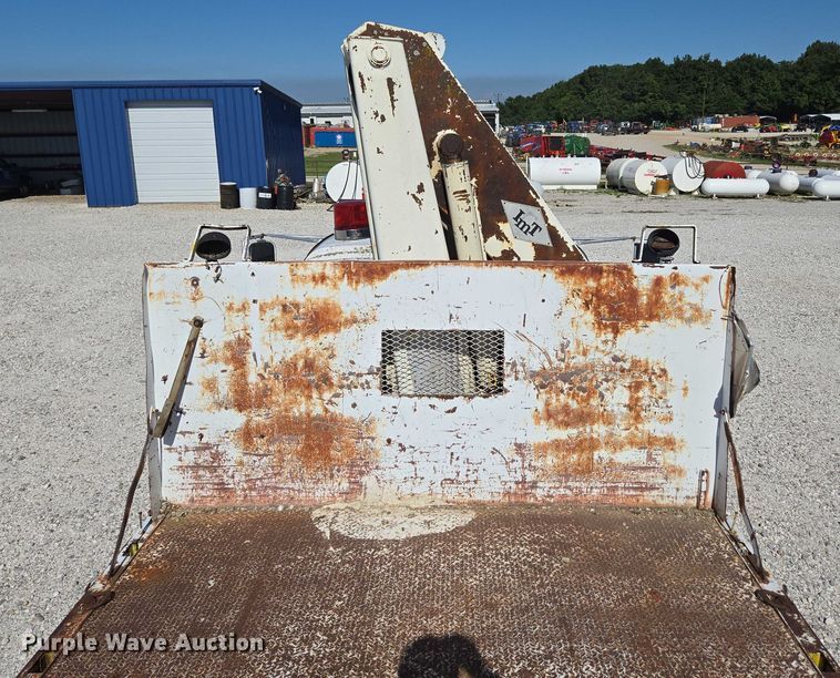 image for item ED2134 1987 Chevrolet C7 crane truck