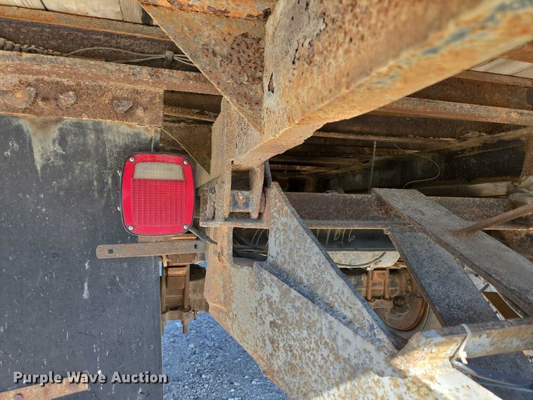 image for item ED2134 1987 Chevrolet C7 crane truck