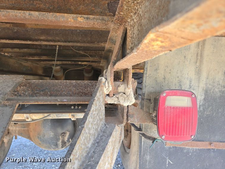 image for item ED2134 1987 Chevrolet C7 crane truck