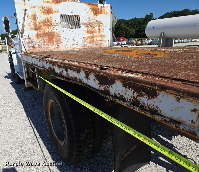 image for item ED2134 1987 Chevrolet C7 crane truck