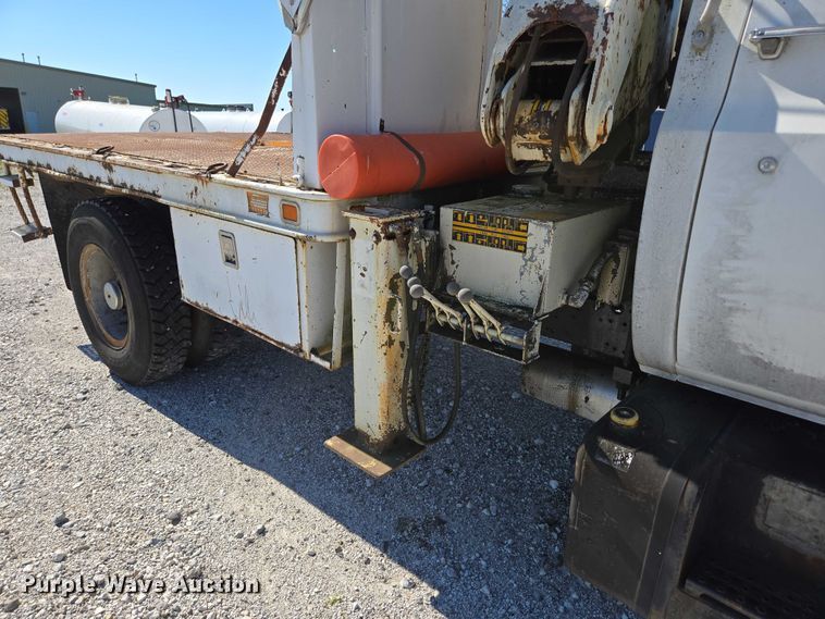 image for item ED2134 1987 Chevrolet C7 crane truck