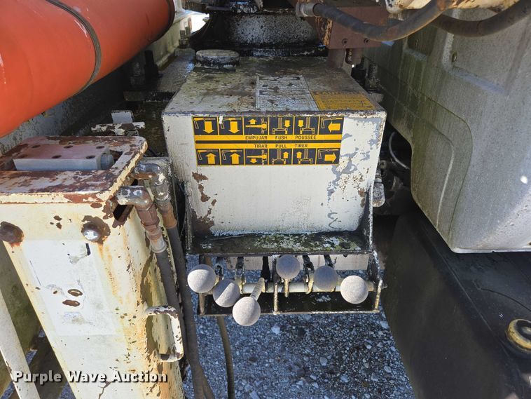 image for item ED2134 1987 Chevrolet C7 crane truck