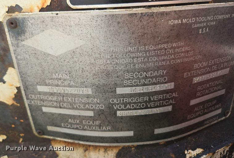 image for item ED2134 1987 Chevrolet C7 crane truck