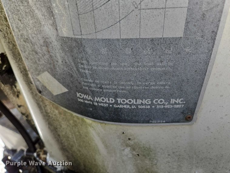 image for item ED2134 1987 Chevrolet C7 crane truck