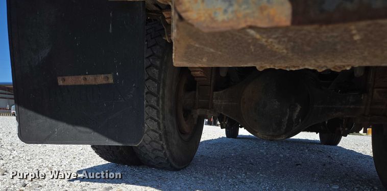 image for item ED2134 1987 Chevrolet C7 crane truck