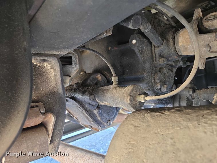 image for item ED2134 1987 Chevrolet C7 crane truck