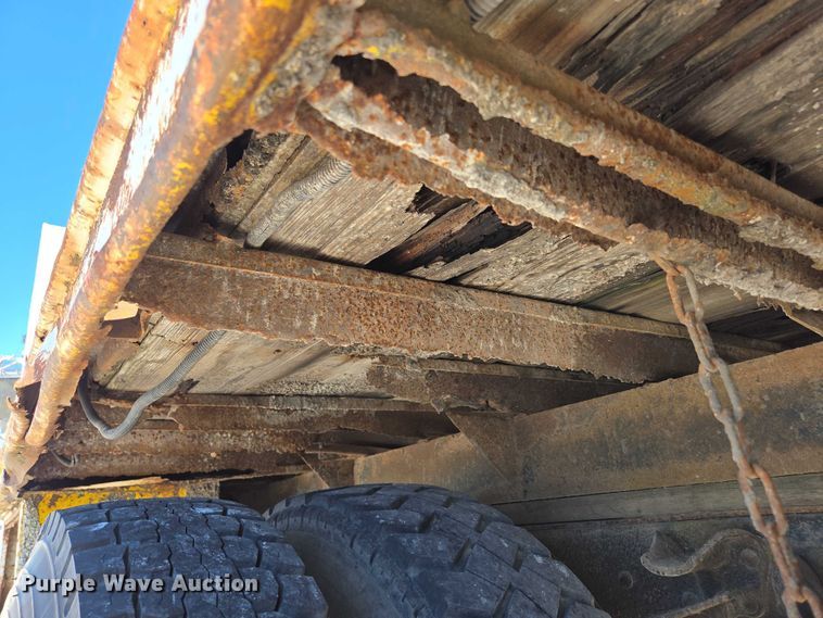 image for item ED2134 1987 Chevrolet C7 crane truck