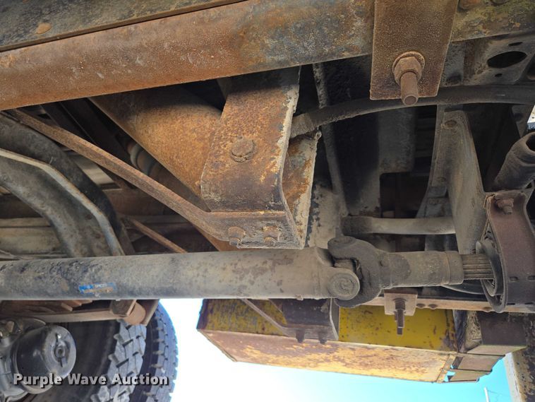 image for item ED2134 1987 Chevrolet C7 crane truck