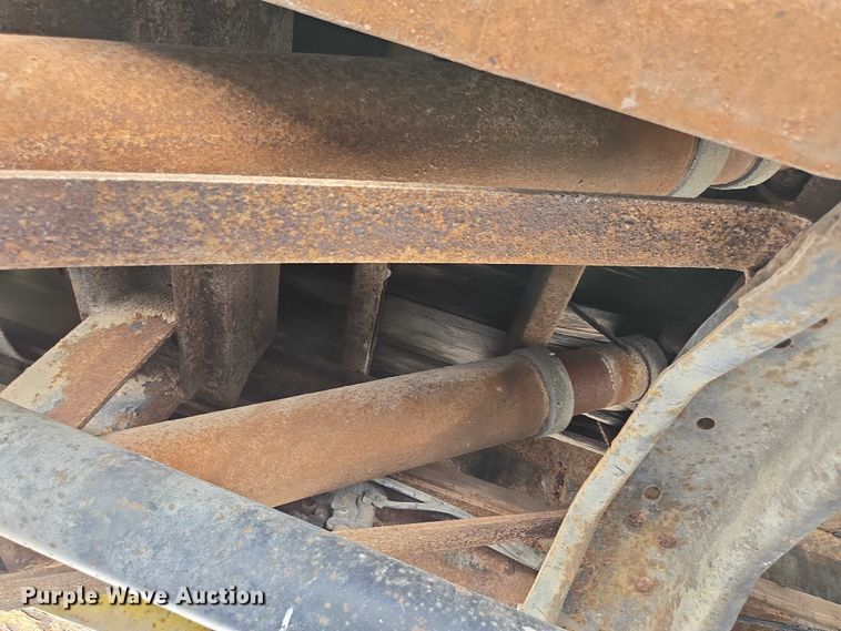 image for item ED2134 1987 Chevrolet C7 crane truck