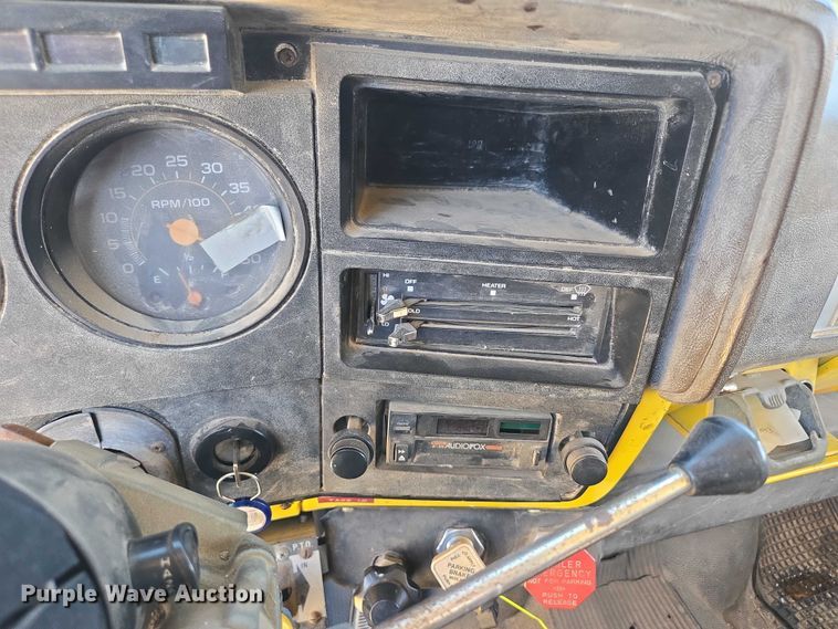 image for item ED2134 1987 Chevrolet C7 crane truck