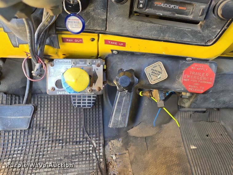 image for item ED2134 1987 Chevrolet C7 crane truck