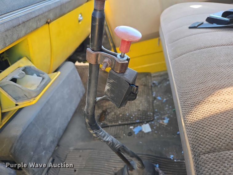 image for item ED2134 1987 Chevrolet C7 crane truck